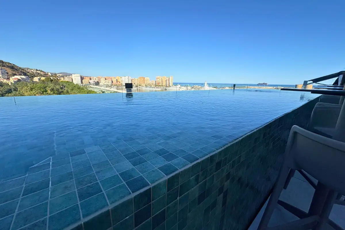 Lolita Skyview Rooftop Bar in Malaga - Image 12