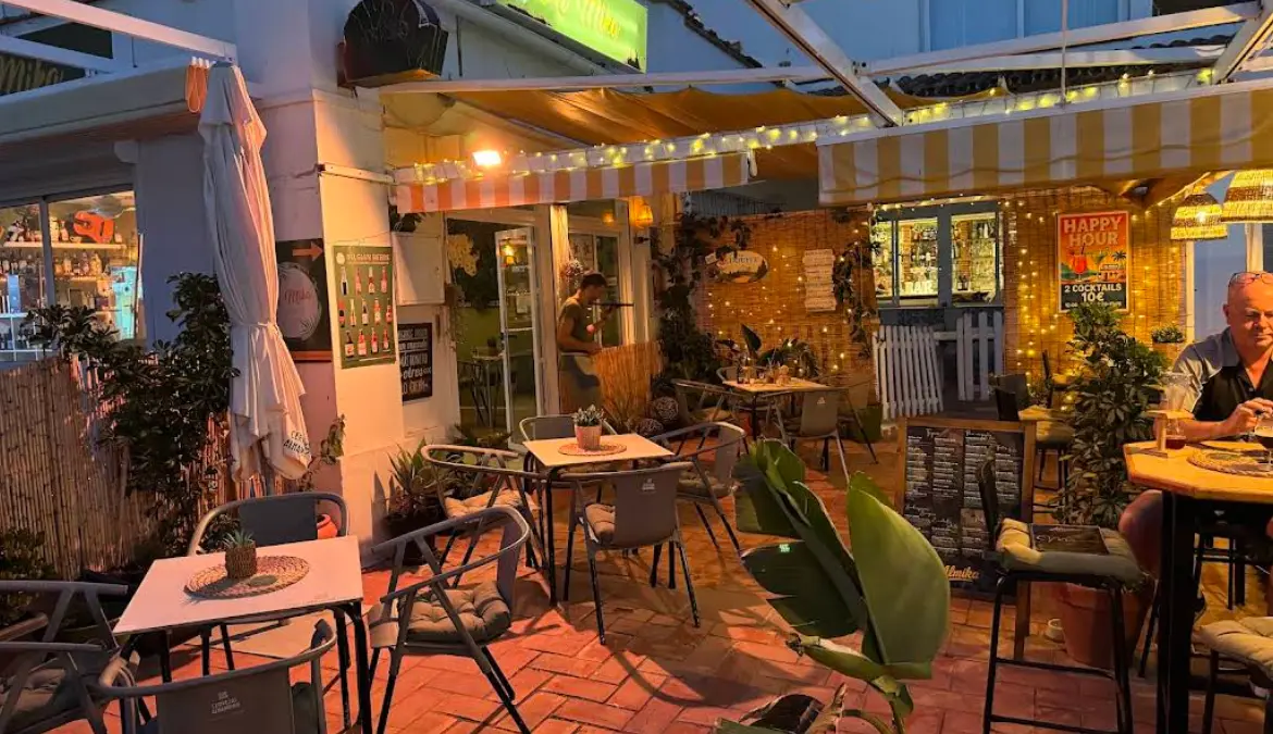 Evening dining terrace at Almika Rooftop Benalmadena